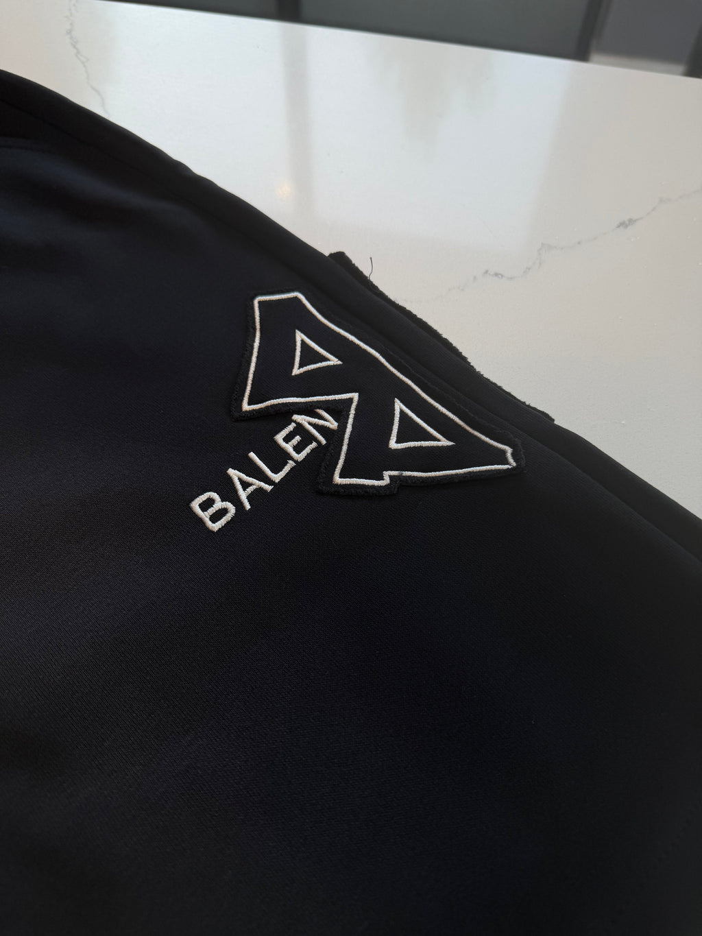 Balenci Shorts L,XL