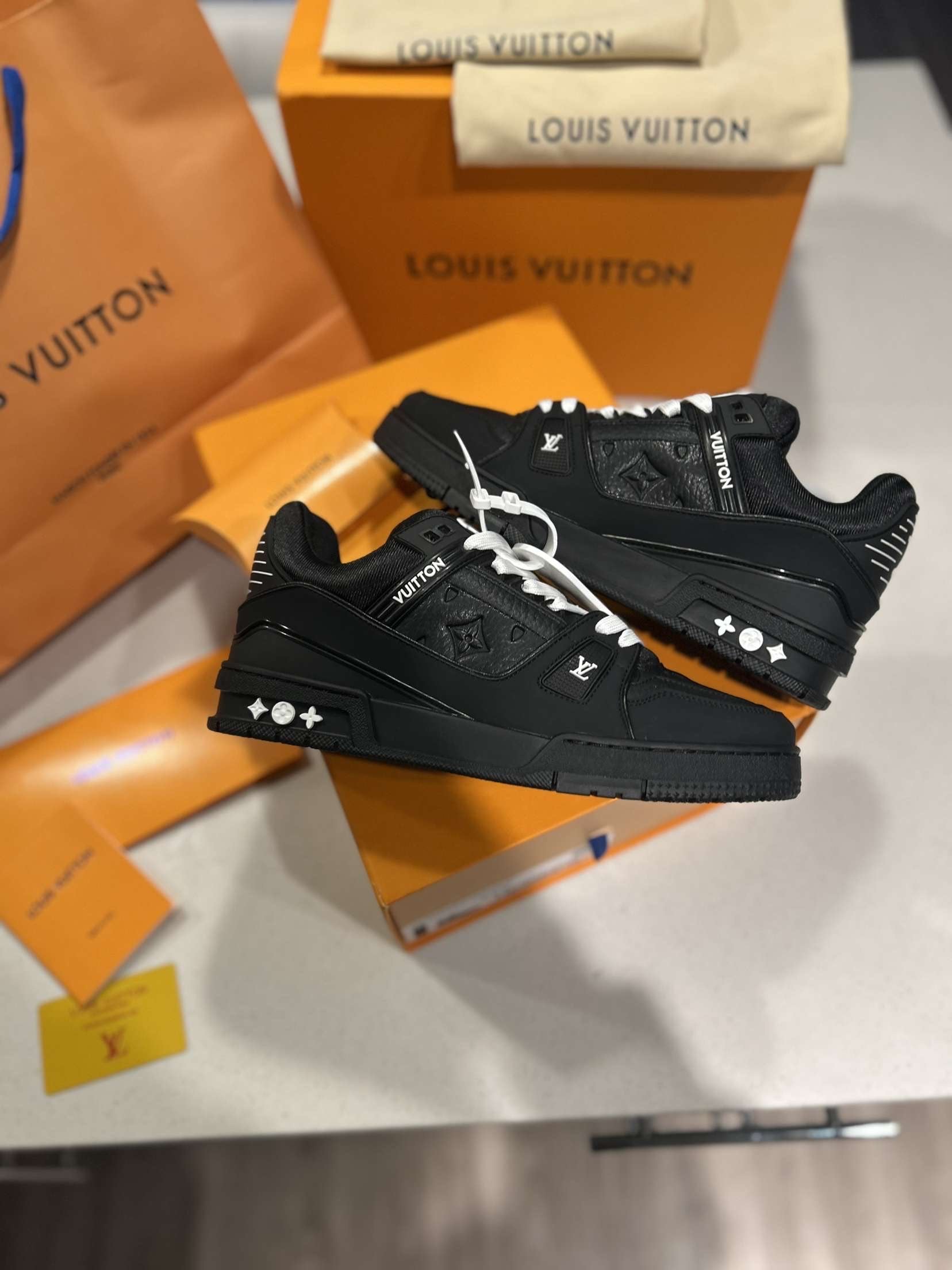 Black LV Trainer